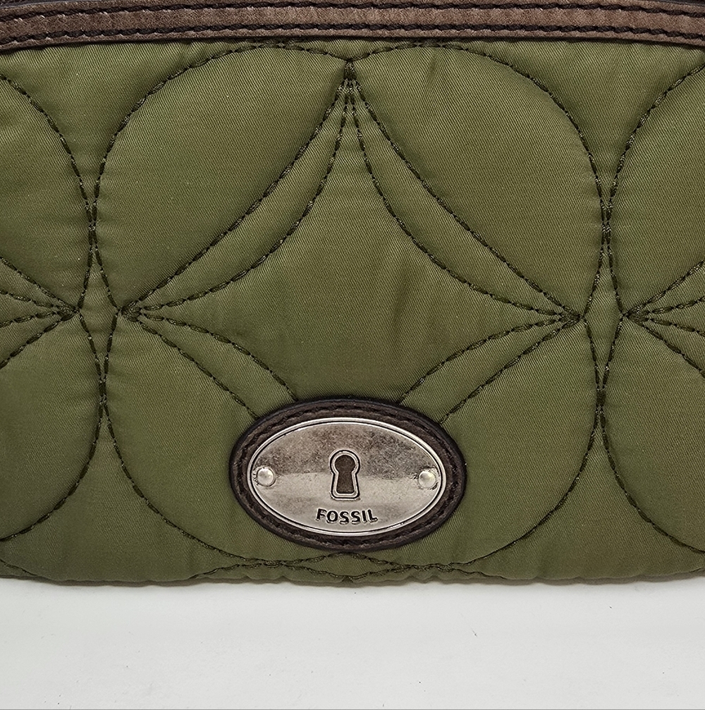 Fossil key per olive green nylon quilted floral stiching crossbody purse bag - Picture 3 of 9